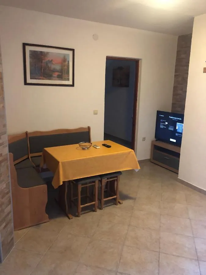 Apartment Miro Apartmani Razanac Croatia