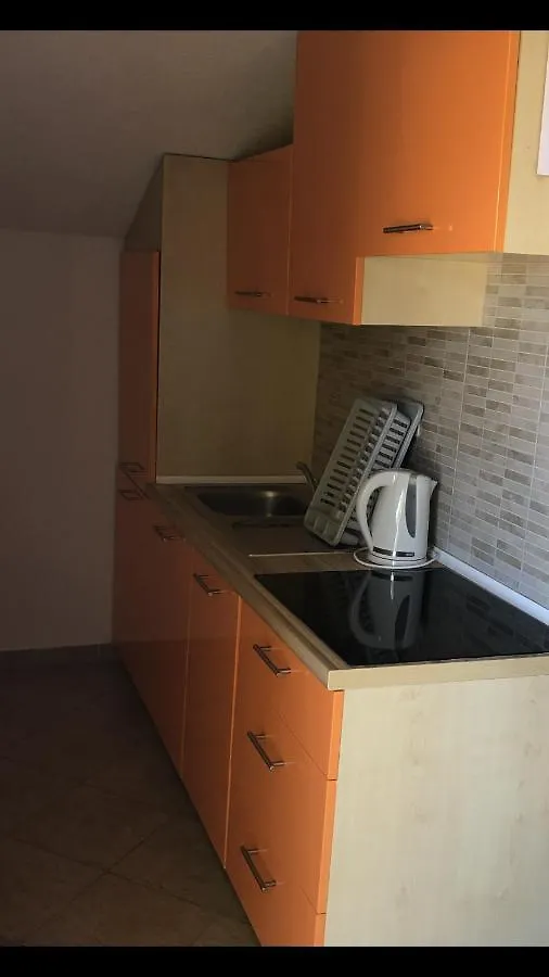 Apartment Miro Apartmani Razanac